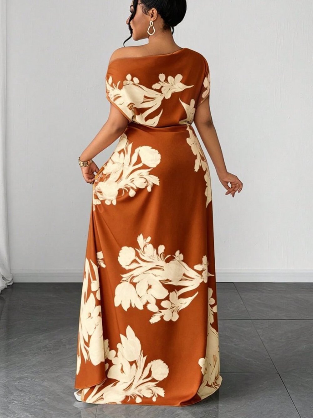 Women's Plus Size Floral Print Asymmetrical Shoulder Ruched Waist Dress - Picture 6 of 7